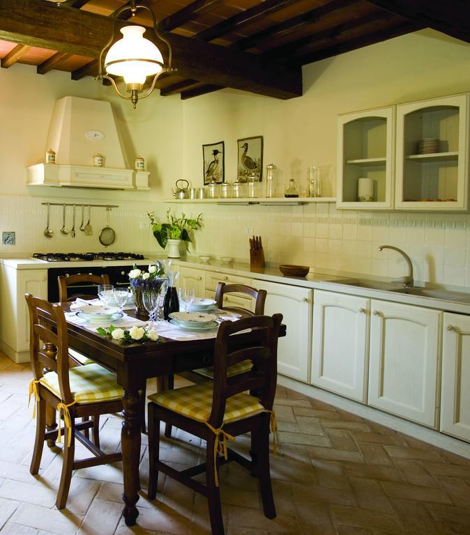 Tenuta Il Cerro Виккьо Номер фото